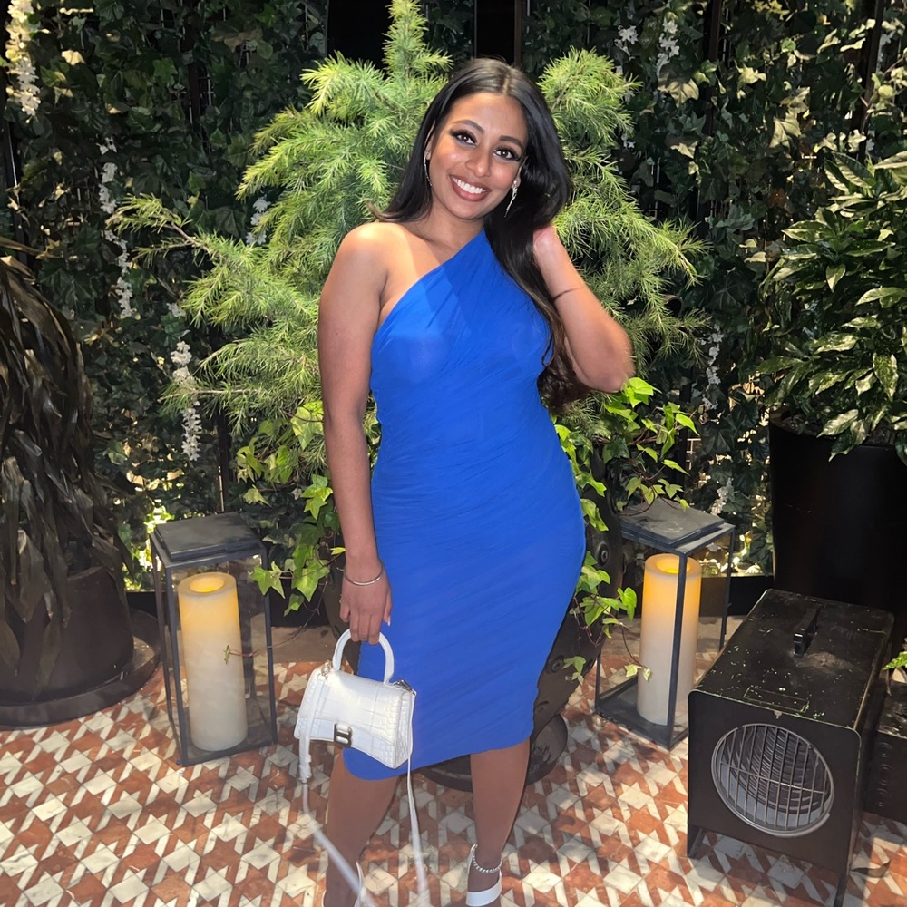Elegant Blue One-Shoulder Dress